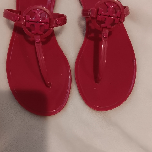 Tory Burch Women's Size 8 Mini Miller Jelly Logo Thong Sandals Pink - Picture 2 of 4